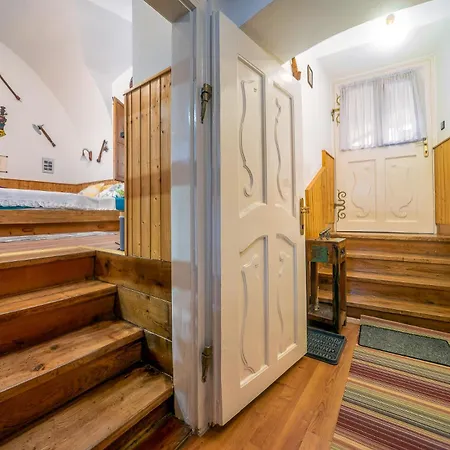 Korde Apartment